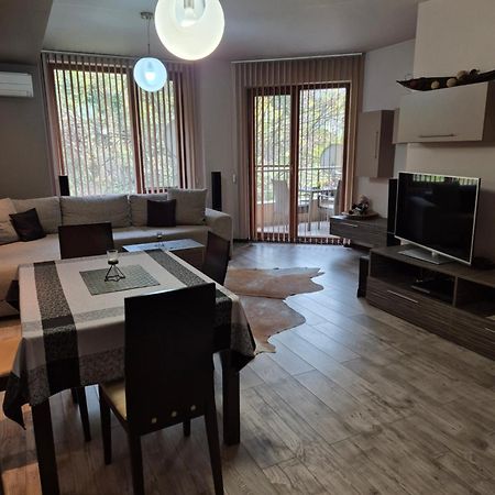 Апартамент Мегилукс Blagoevgrad Eksteriør billede